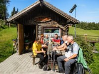 014-hier wird ein Getraenk eingenommen