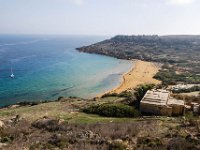 066 wir besuchen die Bucht mit dem roten Sand , die Ramla Bay