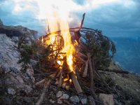 03 Es brennt auf : Hochlantsch, Osterfeuer