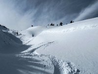 030   lockerer Pulverschnee in der Rinne