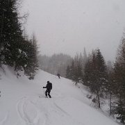 028 Abfahrt ueber die Schneise in den Anger